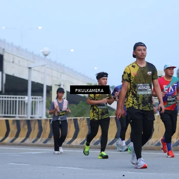 Runner Photo 6238213