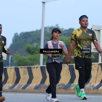 Runner Photo 6238235
