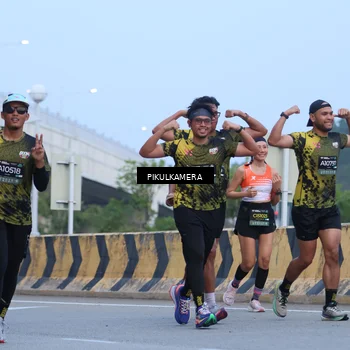 Runner Photo 6238265