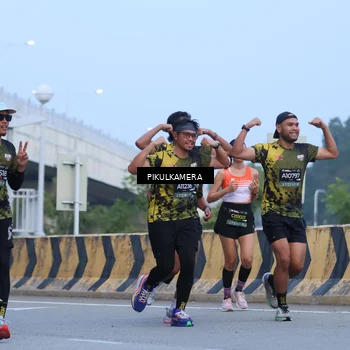 Runner Photo 6238271