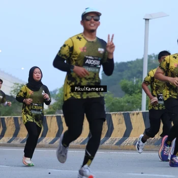 Runner Photo 6238291