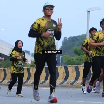 Runner Photo 6238292