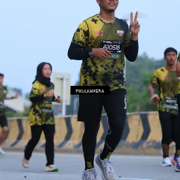 Runner Photo 6238313
