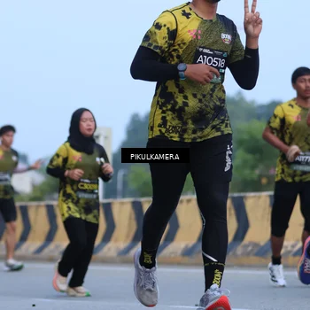 Runner Photo 6238329