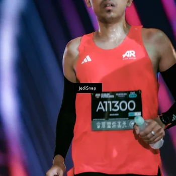 Runner Photo 6238333