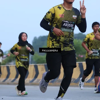 Runner Photo 6238349