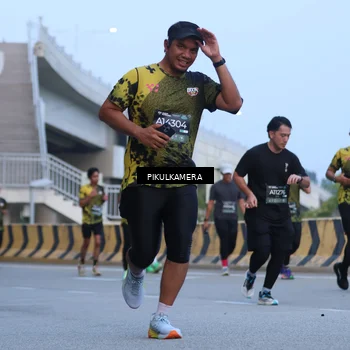 Runner Photo 6238391