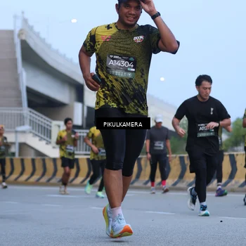 Runner Photo 6238406