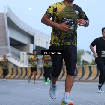 Runner Photo 6238423