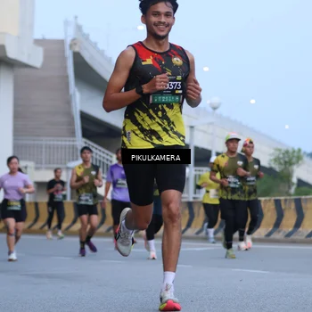 Runner Photo 6238453