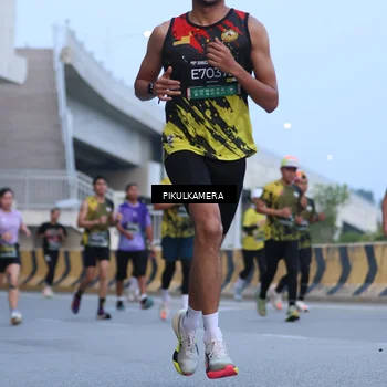 Runner Photo 6238471