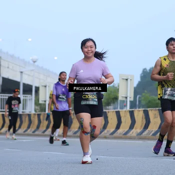 Runner Photo 6238492