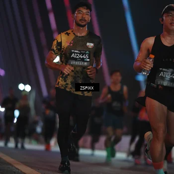 Runner Photo 6238497
