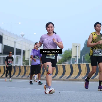 Runner Photo 6238507