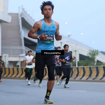 Runner Photo 6238540