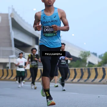Runner Photo 6238580