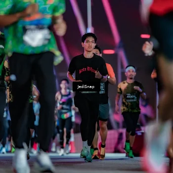 Runner Photo 6238747