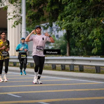 Runner Photo 6238749