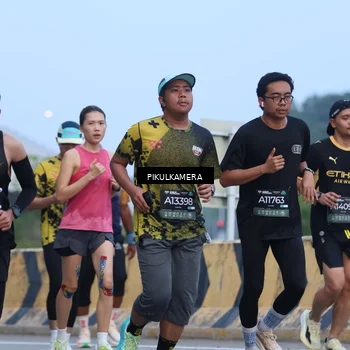 Runner Photo 6238812