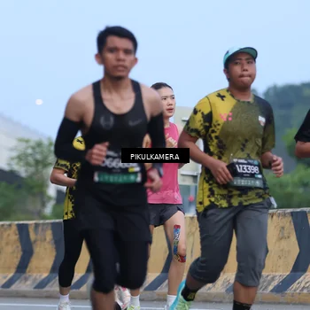 Runner Photo 6238845