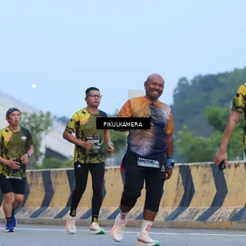 Runner Photo 6238866