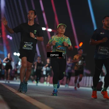 Runner Photo 6238936