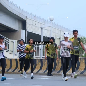 Runner Photo 6238955