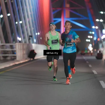 Runner Photo 6238975