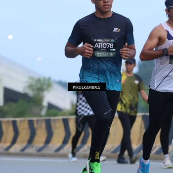 Runner Photo 6238985