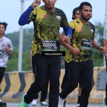 Runner Photo 6239001