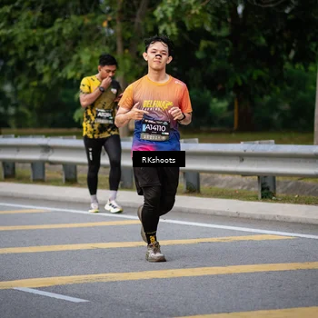 Runner Photo 6239013
