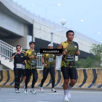 Runner Photo 6239034
