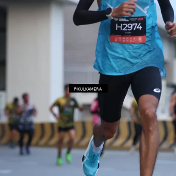 Runner Photo 6239044