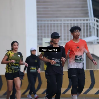 Runner Photo 6239069