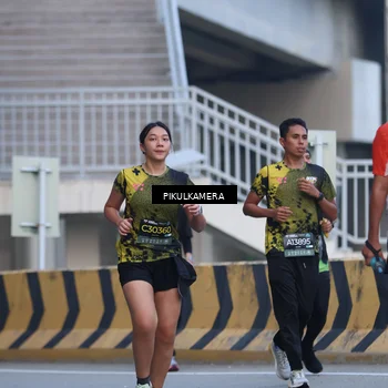 Runner Photo 6239085