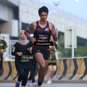 Runner Photo 6239134