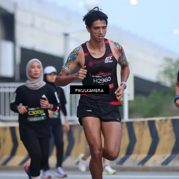 Runner Photo 6239155