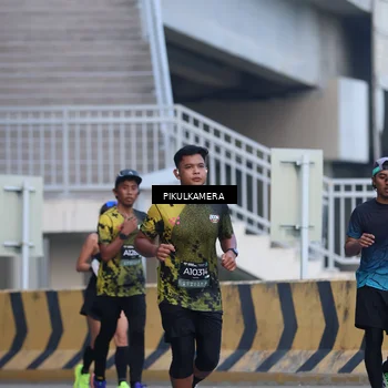 Runner Photo 6239190