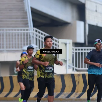 Runner Photo 6239192