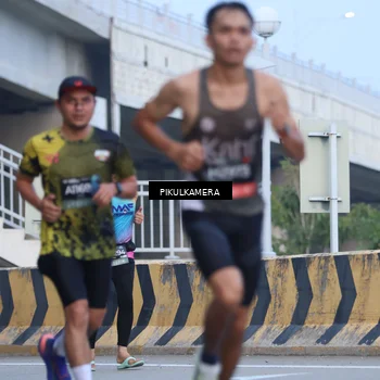 Runner Photo 6239224