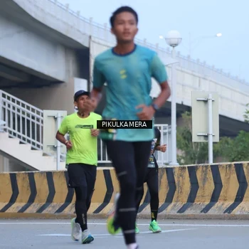 Runner Photo 6239241