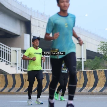 Runner Photo 6239243