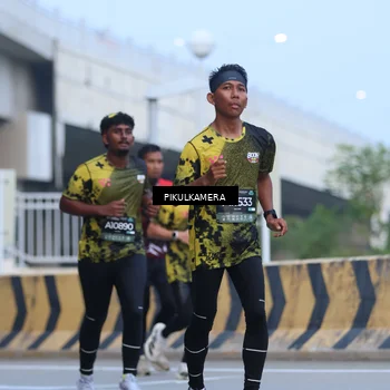 Runner Photo 6239250
