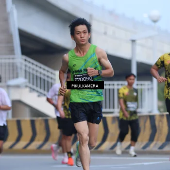 Runner Photo 6239278