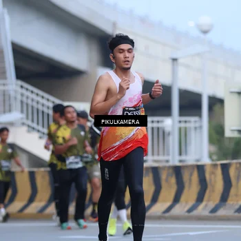 Runner Photo 6239290