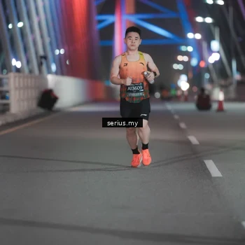 Runner Photo 6239311