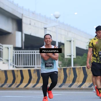Runner Photo 6239337