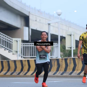 Runner Photo 6239341