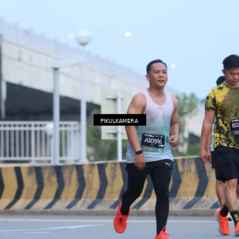 Runner Photo 6239381