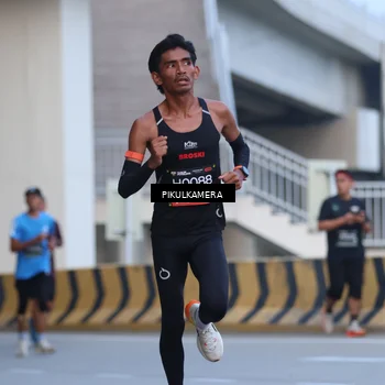 Runner Photo 6239386
